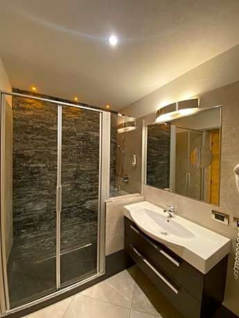 Triple Room with Mountain View