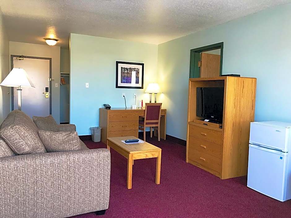 Super 8 by Wyndham Kindersley