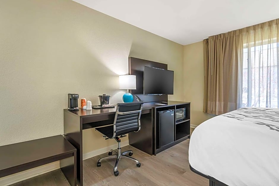Sleep Inn & Suites