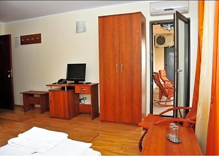 JRB Hotel