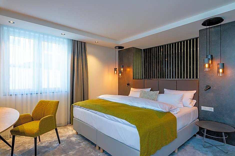 Photo 1 of 6 of Junior Suite