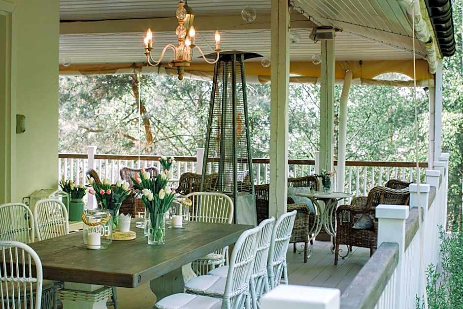 Dwór Złotopolska Dolina Mansion House