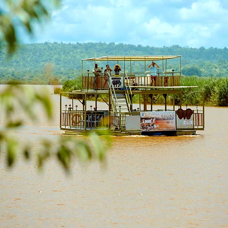 Sefapane Lodge and Safaris