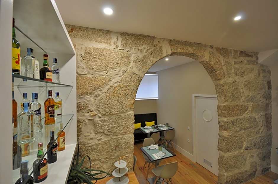 Porto Charming Hotel