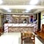 Guangzhou Business Hotel (Shangxiajiu Pedestrian Street Changshou Road Subway Station Branch)