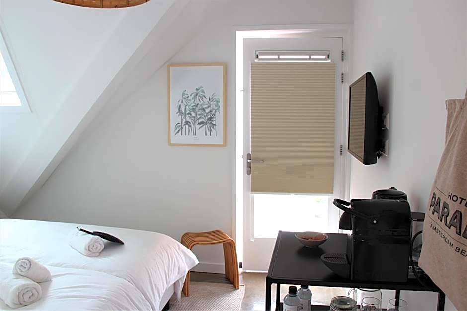 Photo 1 of 8 of Small Double Room