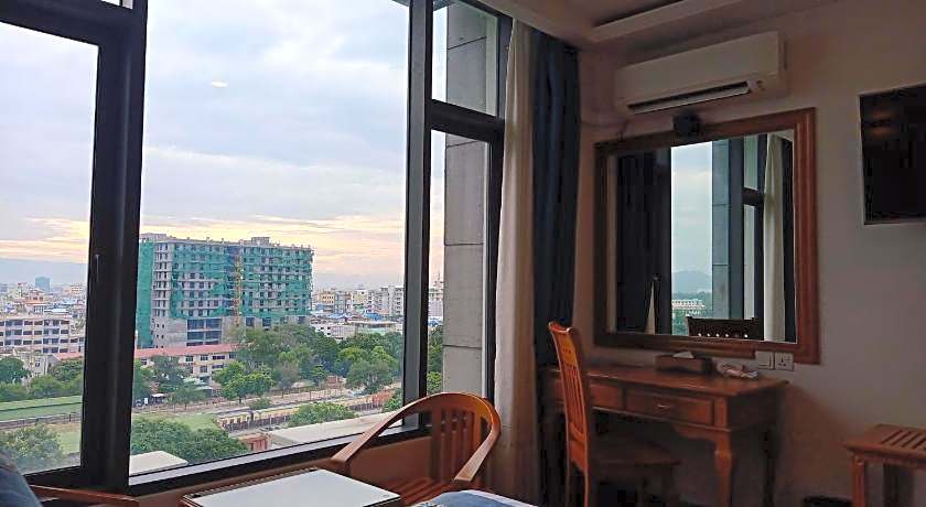 Dragon Phoenix Hotel