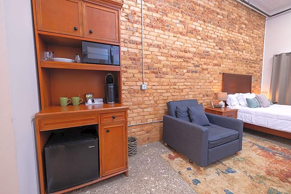 Hartwell Suites