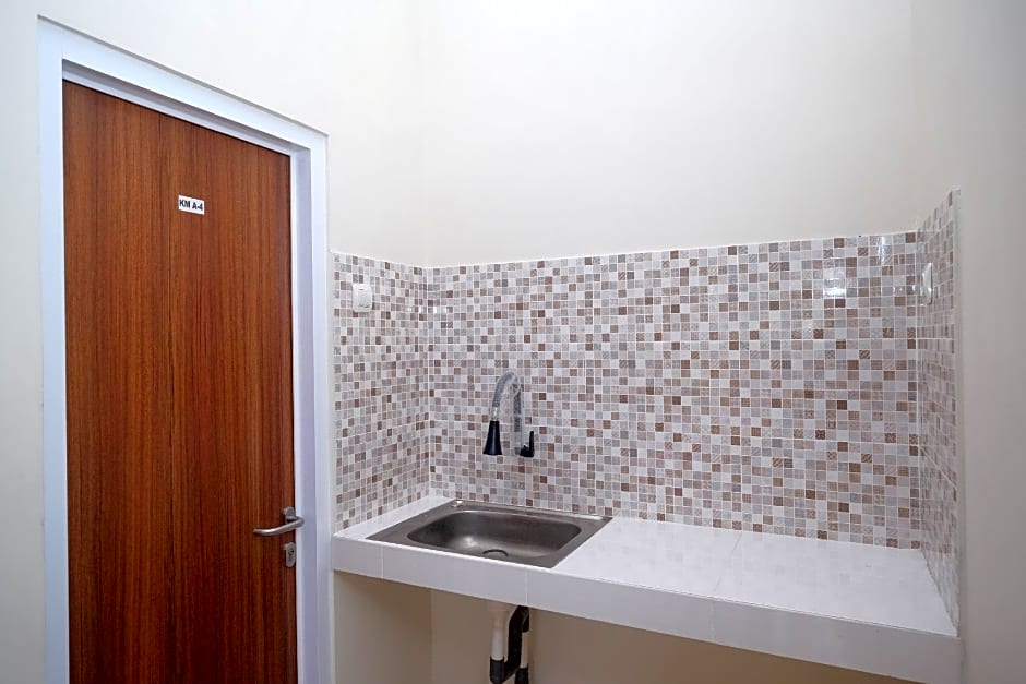 RedDoorz Syariah near Transmart Pabelan Solo