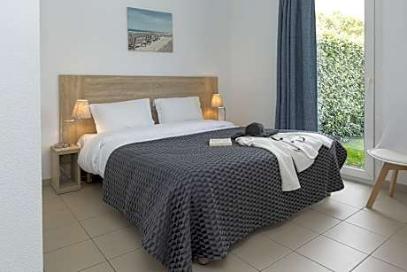 One Bedroom Apartment