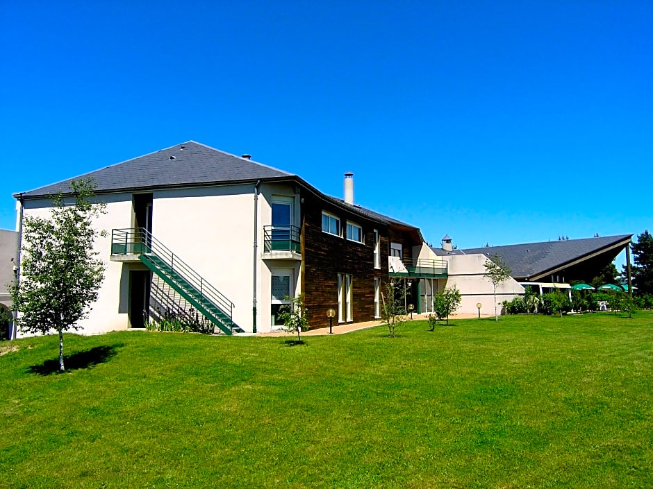 Logis Hotel Les Portes D'Apcher