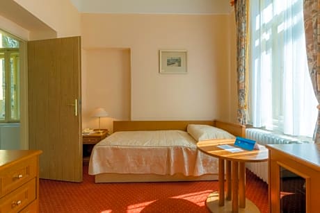 Standard Single Room with Wellness Access