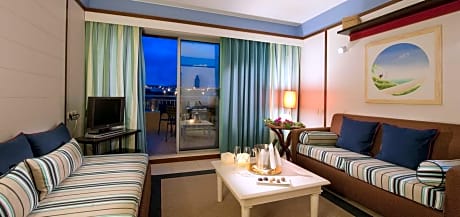 Suite One Bedroom 2 Adults + 1 Child