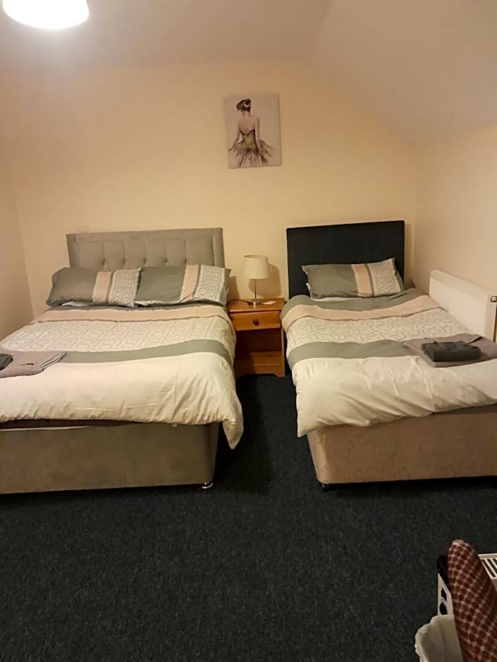 Kings Arms Guest House Ebbw Vale
