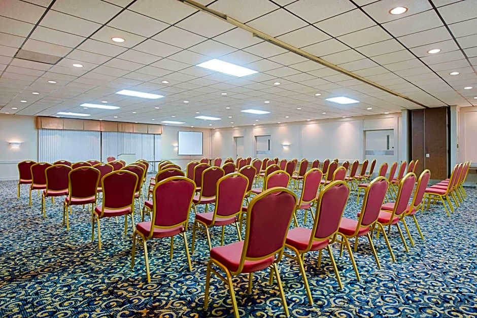 Days Inn by Wyndham Fremont