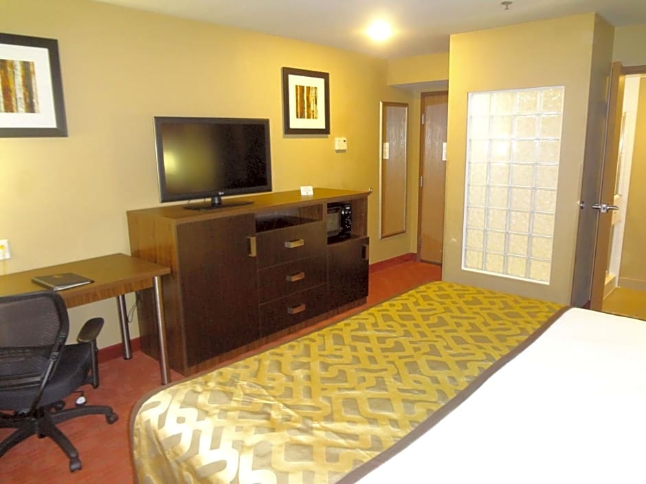 Best Western Plus Tulsa Woodland Hills Hotel and Suites