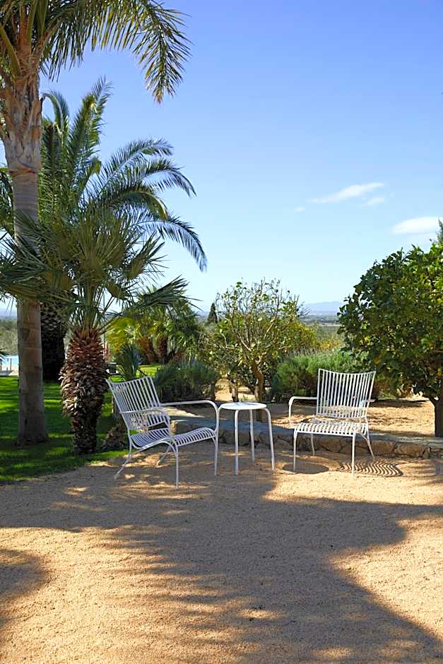 Hotel Restaurant Mas Lazuli by Fimedhotels