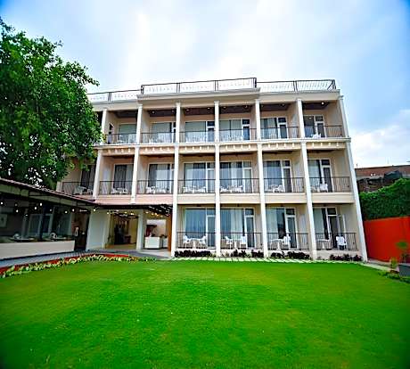 Hotel Aviral Ganga