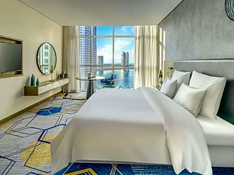 Executive King Suite with City View