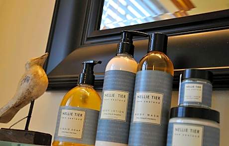 Queen Room with Balcony