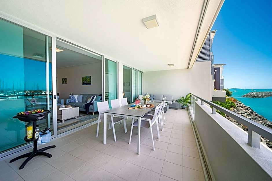 Peninsula Airlie Beach