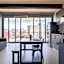 2Ph Large 2Brm 3 bath AC private terrace apt