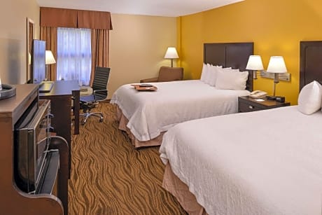 2 Double Beds Nonsmoking