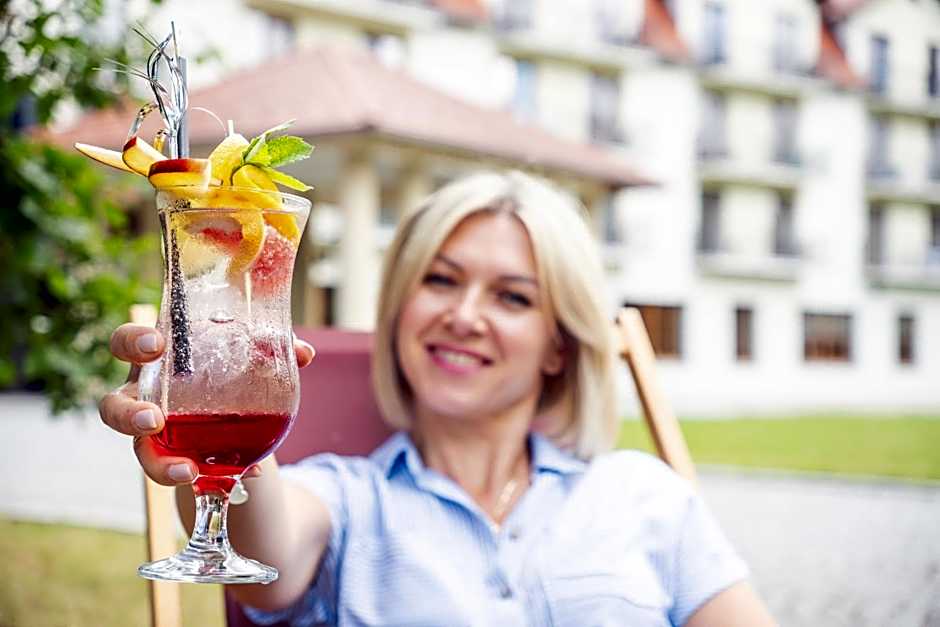 Hotel Nowy Zdrój - Centrum Zdrowia i Wypoczynku