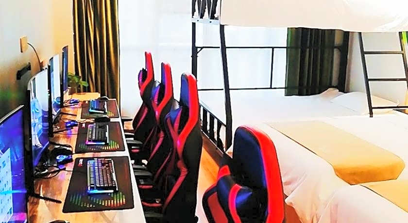 Vatica Huanggang Luotian County City Square Hotel