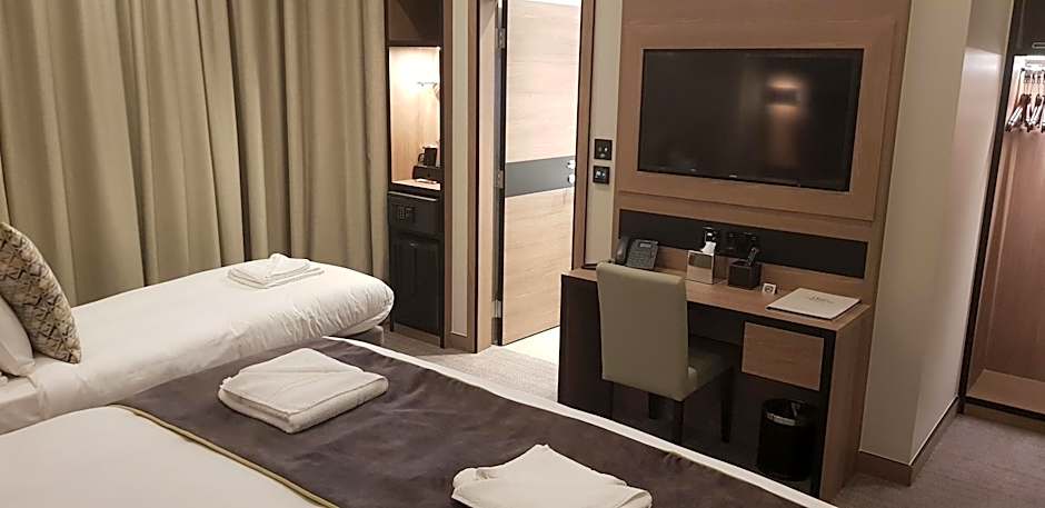 Merit Kensington Hotel