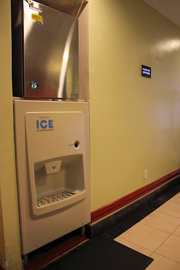 Rodeway Inn & Suites Hayward