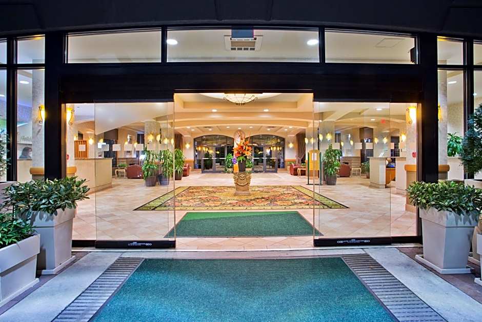 Holiday Inn North Vancouver By IHG