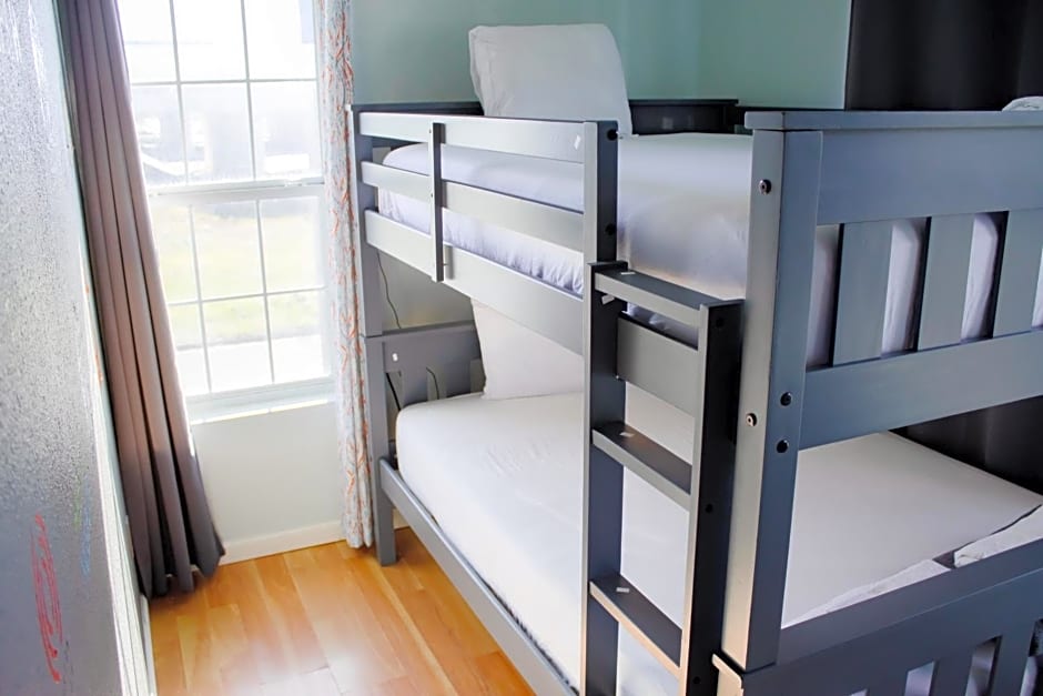 Wanderstay Houston Hostel