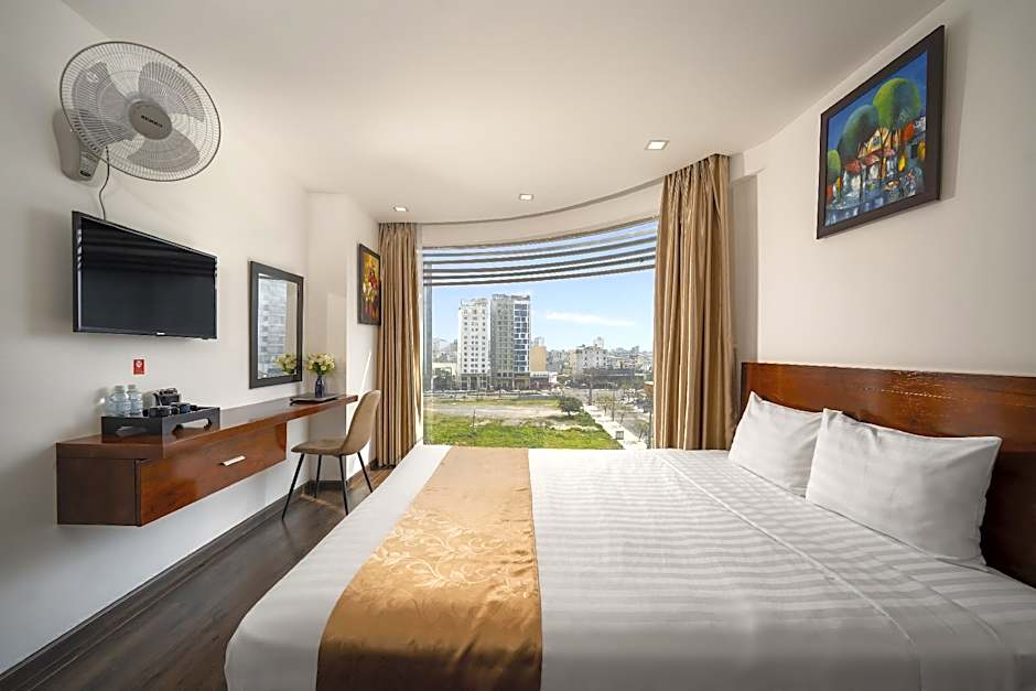 Waikiki Beach Hotel Da Nang