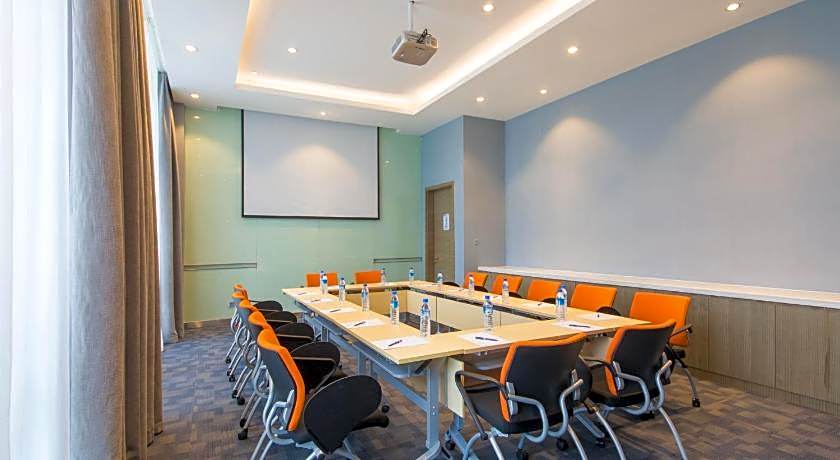 Holiday Inn Express Guian Yungu By IHG