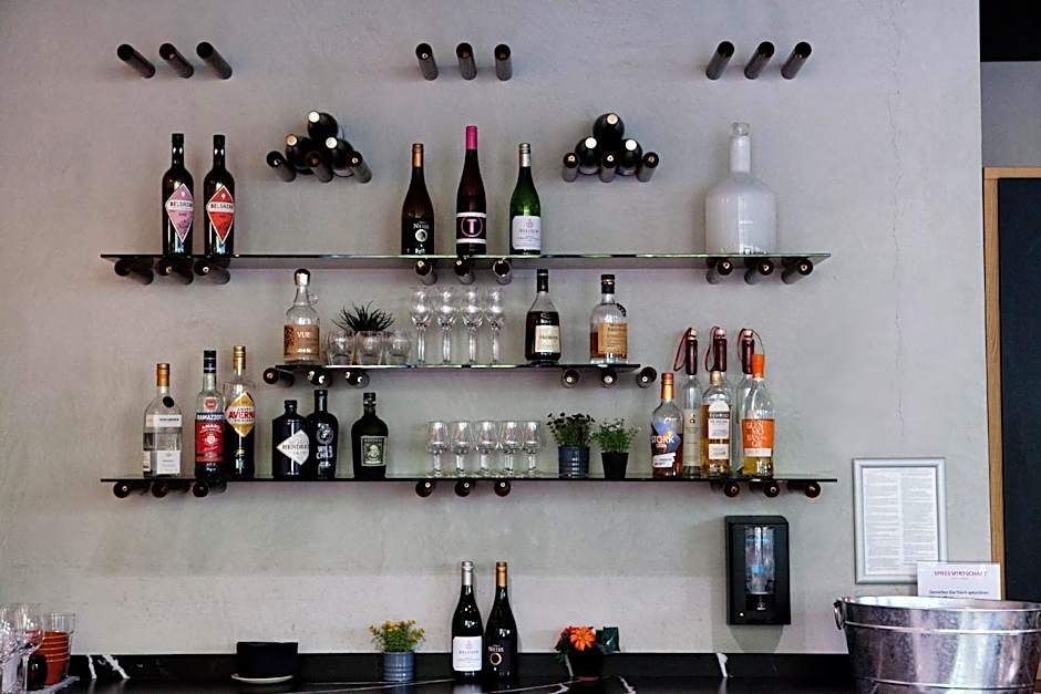 Hotel Indigo Berlin East Side Gallery By IHG