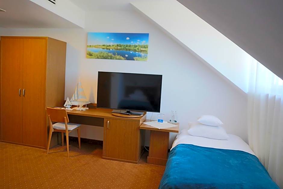 HOTEL CICHA WODA NIEPORĘT