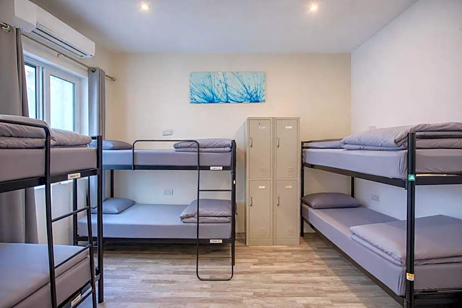 Bookarest Hostel Malta