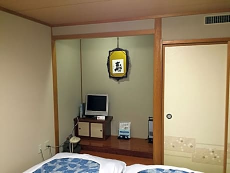 Japanese-Style Quadruple Room - Smoking