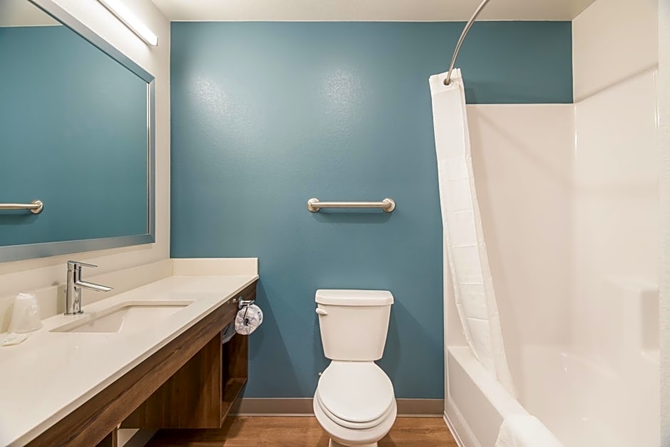 WoodSpring Suites Broomfield-Westminster