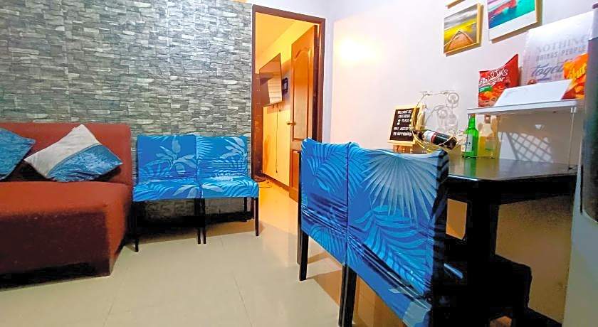 UNO'S Place with Karaoke,Wifi,Netflix and Balcony