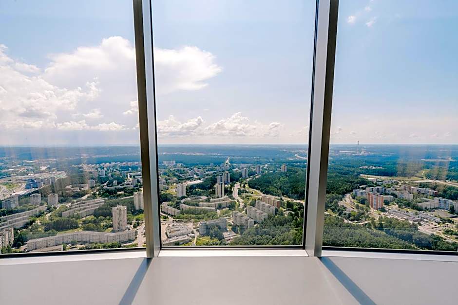 Vilnius TV Tower Apartments DEBESYS