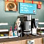 avid hotel Fayetteville West By IHG