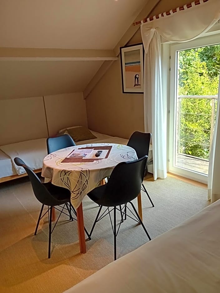 B&B Roseland