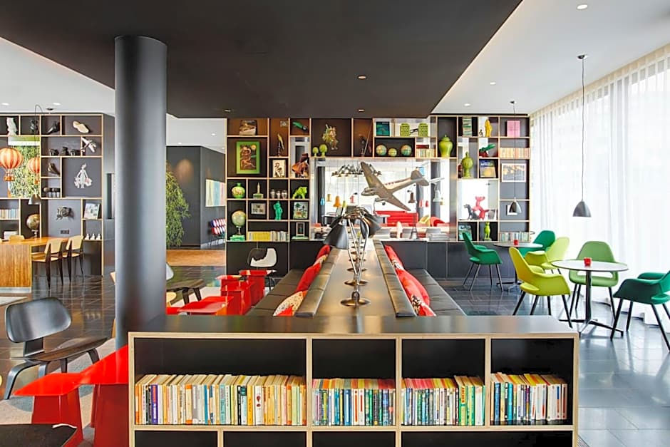 citizenM Paris Charles de Gaulle Airport
