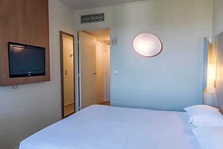 Room Next Generation - 1 Double Bed