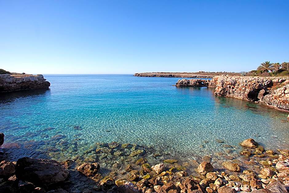 APARTAMENTOS CLUB SA COMA