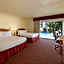 Golden Sails Hotel