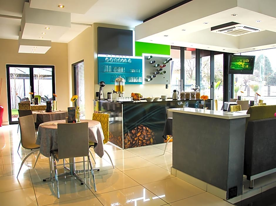 City Living Boutique Hotel