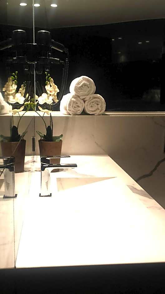 Howard Hotel Paris Orly Airport